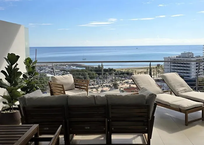 Apartamento Breathtaking Sea And Marina View Center 2 Bdr Larnaca