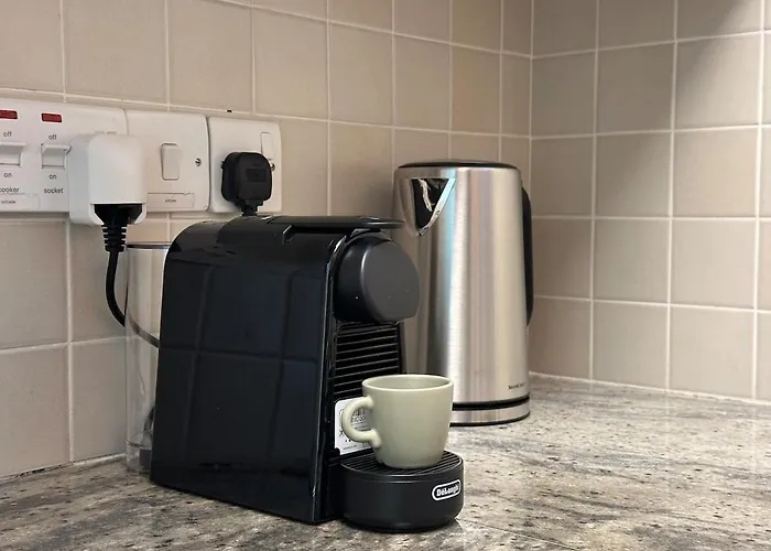 アパート Breathtaking Sea And Marina View Center 2 Bdr ラルナカ