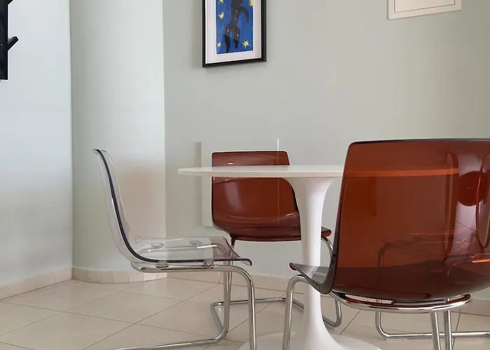 Breathtaking Sea And Marina View Center 2 Bdr *