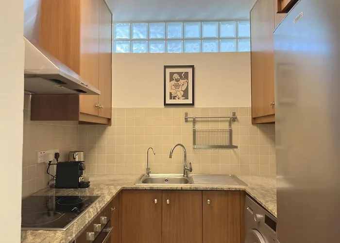 Breathtaking Sea And Marina View Center 2 Bdr Apartamento